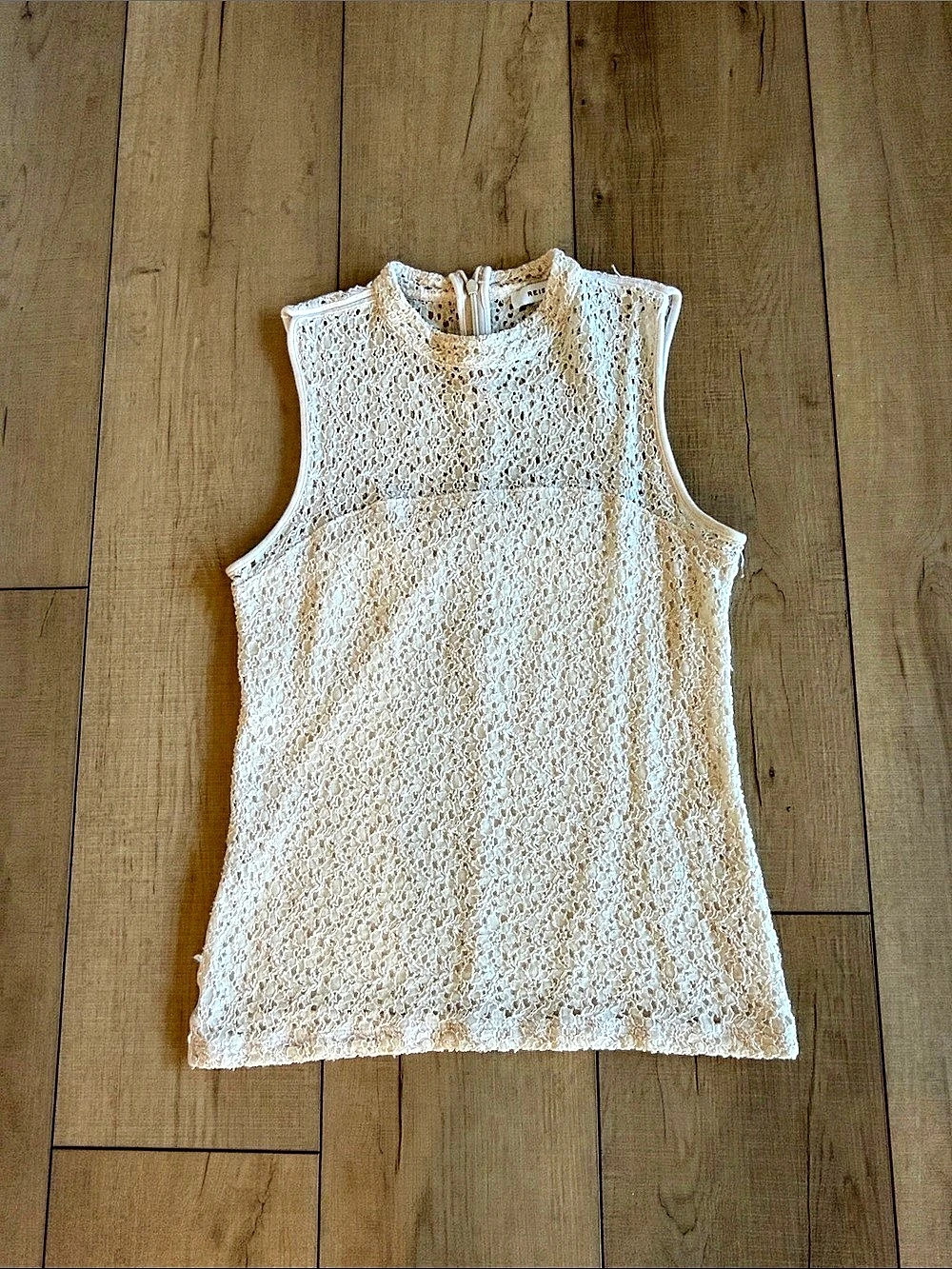 Reiss Leigh High-Neck Lace Top Lace Sleeveless Top in cream